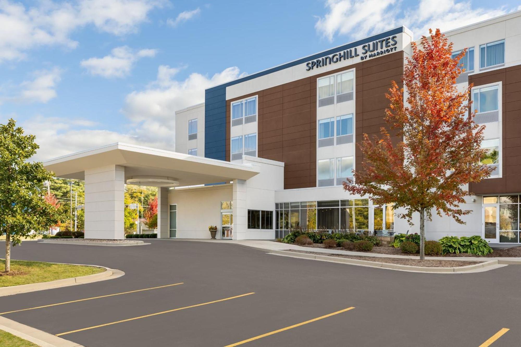 Springhill Suites By Marriott Wisconsin Dells Ngoại thất bức ảnh